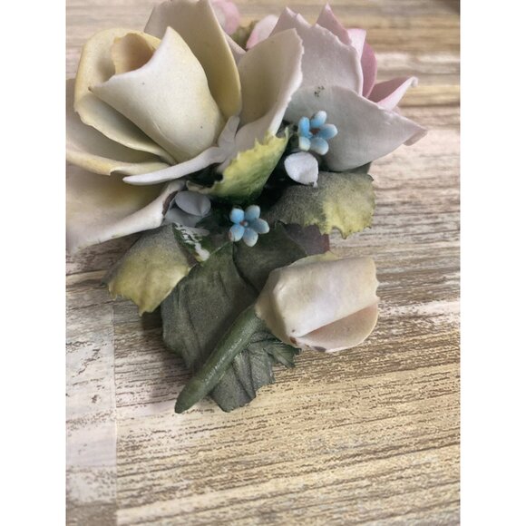 Vintage Capodimonte Tiche Porcelain Flower Figurines Lot of 5 Roses Basket - Picture 16 of 16